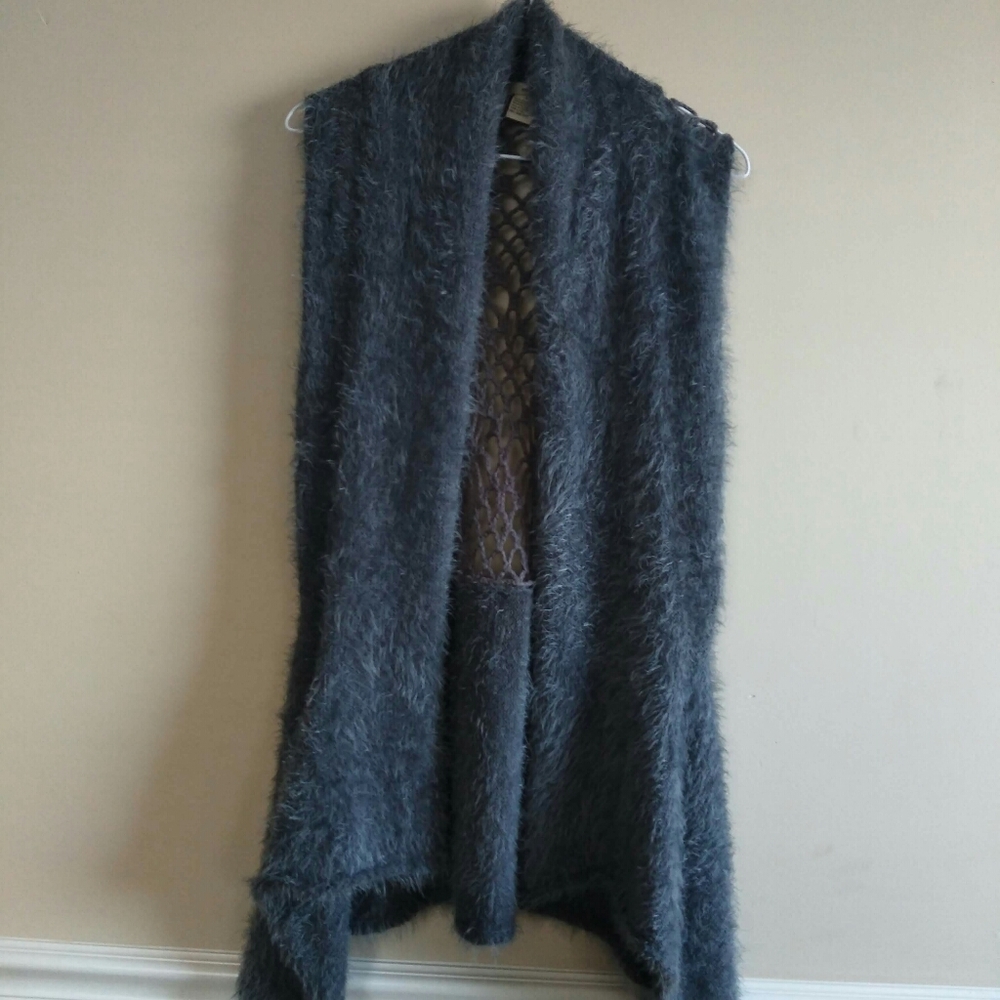 Escio Eyelash Knit Crochet Back Vest